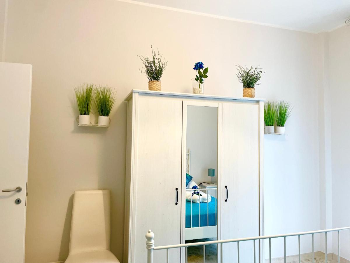 Apartment Savoia Барі Екстер'єр фото